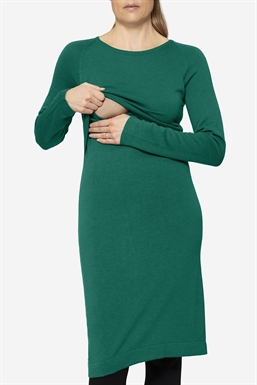 Grünes Stillkleid aus Merino – Mit Stillfunktion gezeigt